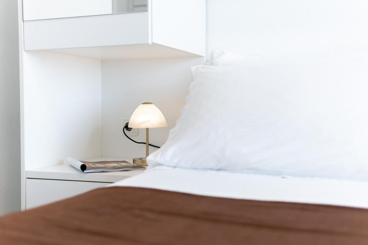 Apartments And Rooms Vuleta, Close To The Beach ماكارسكا المظهر الخارجي الصورة