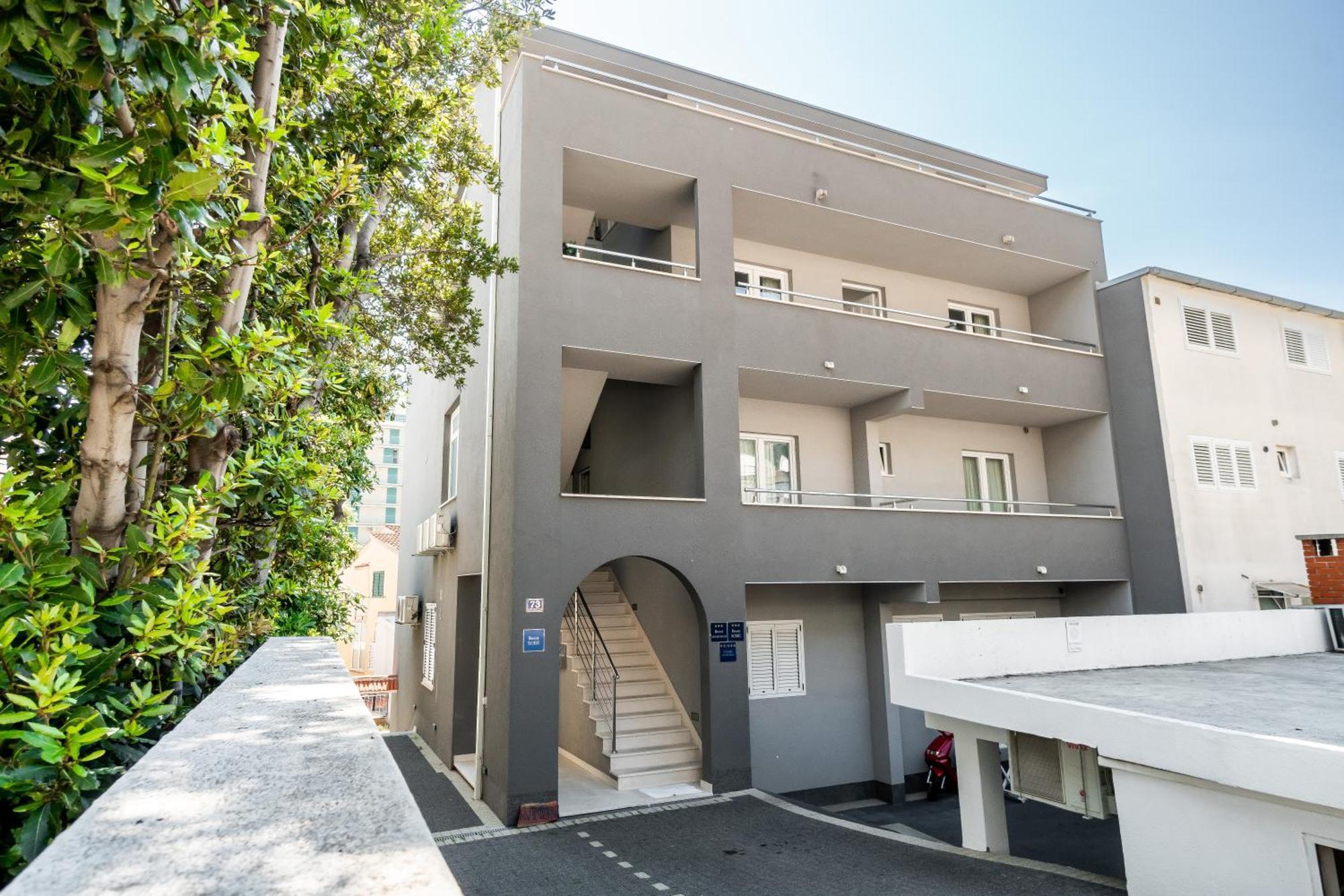 Apartments And Rooms Vuleta, Close To The Beach ماكارسكا المظهر الخارجي الصورة
