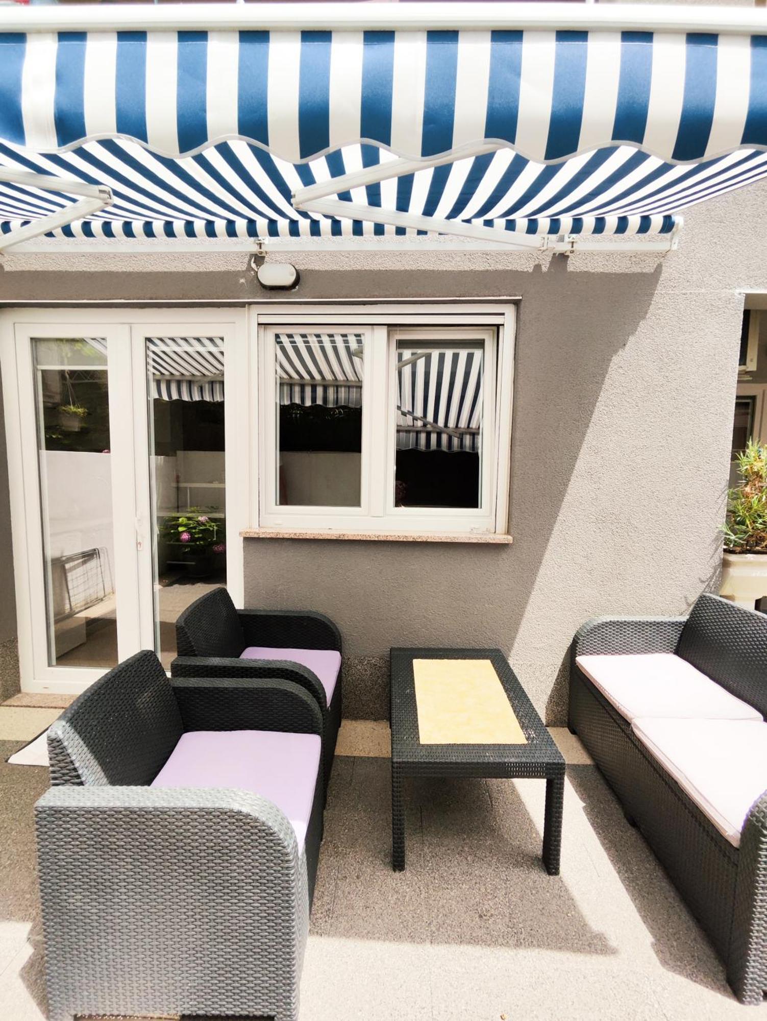 Apartments And Rooms Vuleta, Close To The Beach ماكارسكا الغرفة الصورة